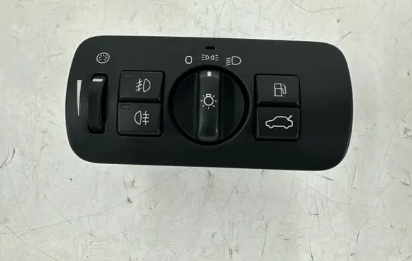 Volvo V70 Light switch 30739414