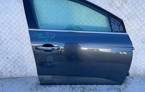 Renault Megane IV Front door