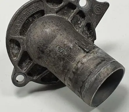 Mercedes-Benz S W220 Thermostat housing A1122030275