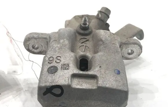 Suzuki SX4 S-Cross Rear brake caliper