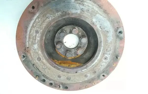 Nissan Primera Flywheel NEPLAUKIOJANTIS