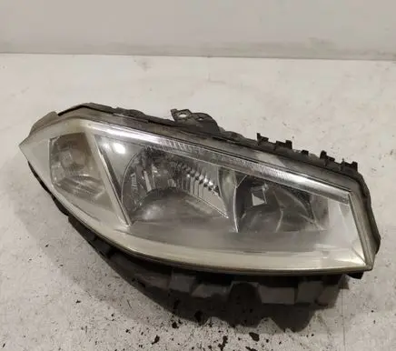 Renault Megane II Headlight/headlamp 820007322