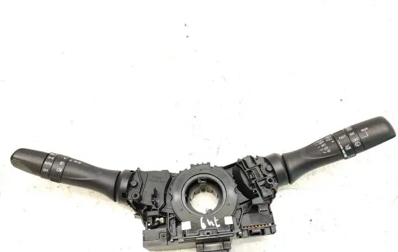 Suzuki Swift III Wiper turn signal indicator stalk/switch 17J498 17J500 837308N