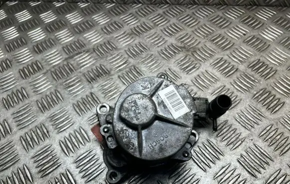 Opel Vivaro Vacuum pump 8200781547