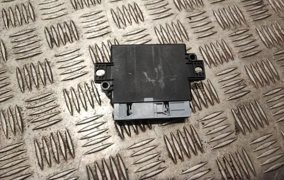 Mercedes-Benz C W205 Parking PDC control unit/module A0009003806