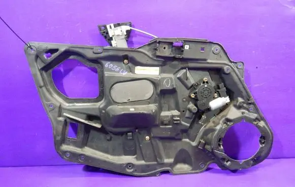 Mazda 6 Front door window regulator with motor 