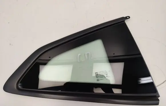 Chevrolet Camaro Rear side window