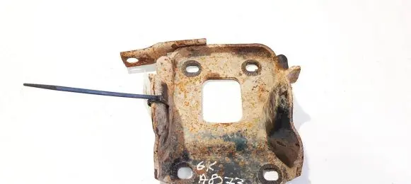 Audi A4 S4 B5 8D Bracket in trunk/boot 