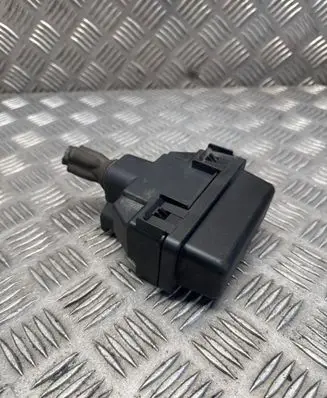 Opel Insignia A Fuse module 13265980
