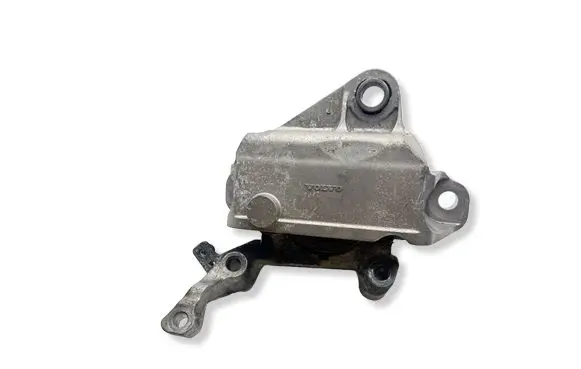 Volvo XC40 Engine mount bracket 32139919