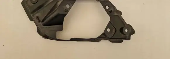 Mercedes-Benz ML W164 Fog light bracket A1648890314