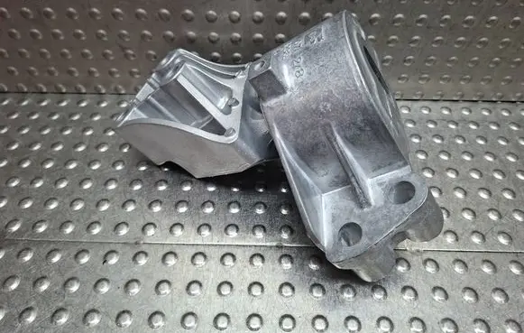 Fiat Doblo Engine mount bracket S27649716 517991100