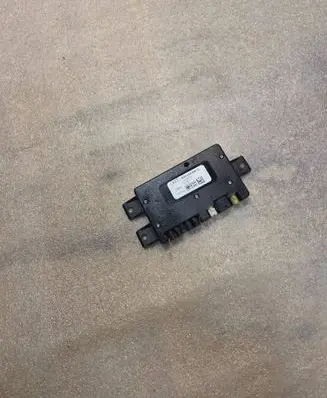 Audi A8 S8 D2 4D Aerial antenna amplifier 4D0035530C 52020000