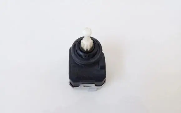 Opel Signum Headlight level adjustment motor 007878
