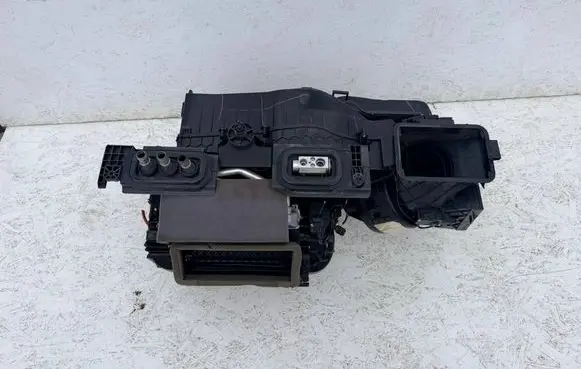 BMW X6 F16 Interior heater climate box assembly