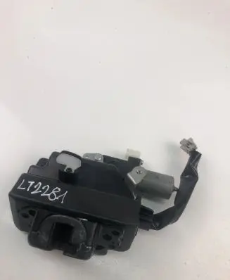 Lexus UX Tailgate/trunk/boot lock/catch/latch T5161382A