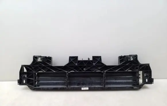 Audi e-tron Intercooler air channel guide 4KE807771