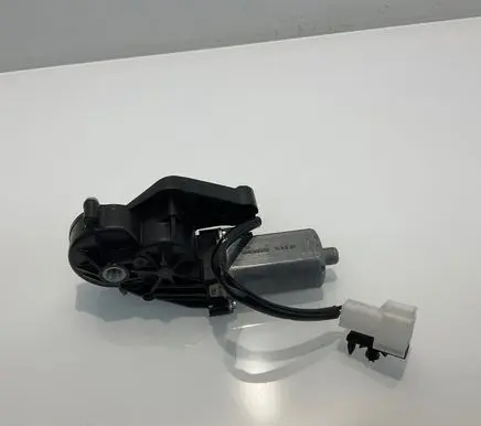 Mercedes-Benz C W204 Seat adjustment motor 0390203369