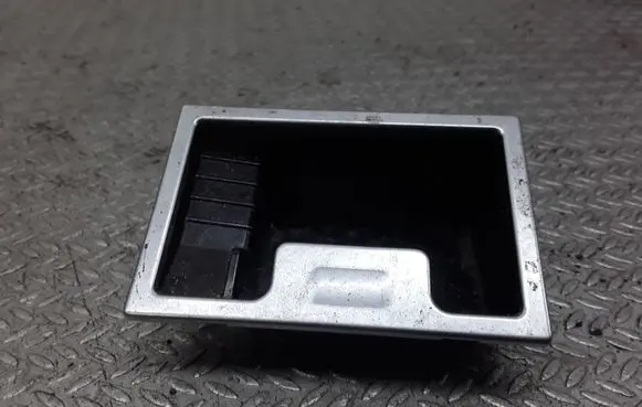 Car ashtray