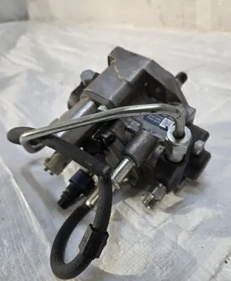 Opel Mokka X Fuel injection high pressure pump 55495425