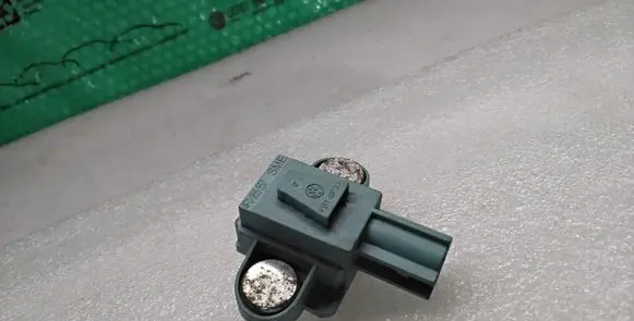 Audi A6 S6 C6 4F Airbag deployment crash/impact sensor 4F0955557A