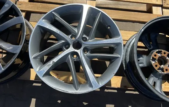MG HS R18 alloy rim 10485512M
