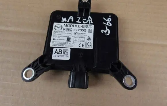 Mazda CX-5 II Blind spot module KB8C67Y30G