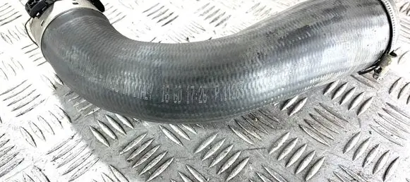 Volvo V40 Intercooler hose/pipe 31370687