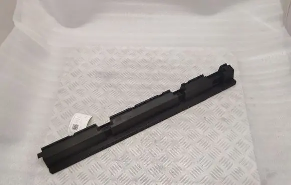 Volvo S90, V90 Sill supporting ledge 31386131