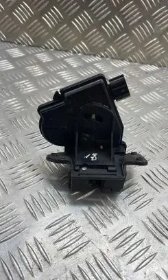 Toyota Verso Tailgate/trunk/boot lock/catch/latch