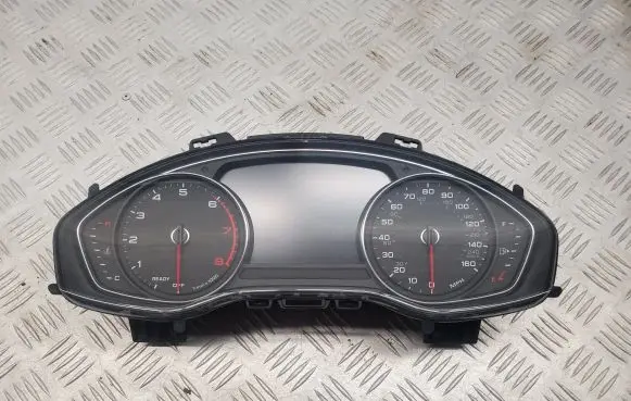 Audi A5 Speedometer (instrument cluster) 8W6920870