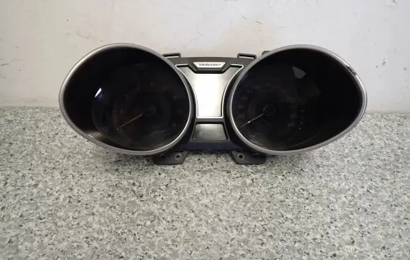 Hyundai Veloster Speedometer (instrument cluster)