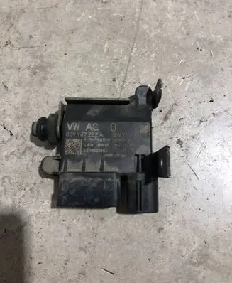 Audi A7 S7 4K8 Glow plug pre-heat relay 059907282A