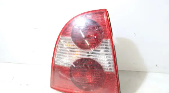Volkswagen PASSAT B5.5 Rear/tail lights