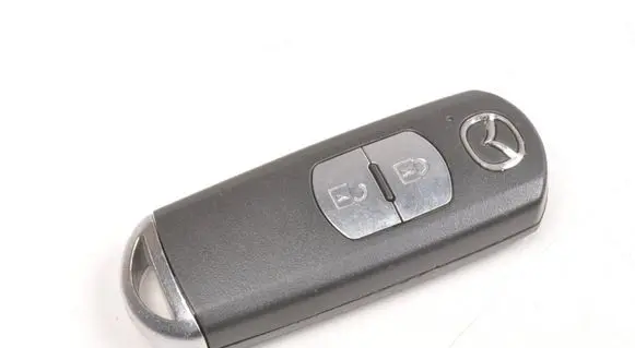 Mazda 2 Ignition key/card SKE13E01