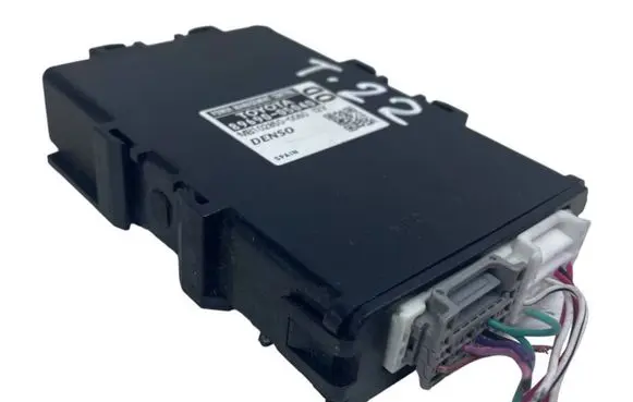 Toyota Avensis T270 Other control units/modules 8969005040 MB1028500060