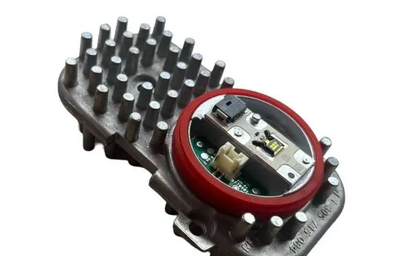BMW X5 E70 LED ballast control module 1305715084 E12731 1104172274