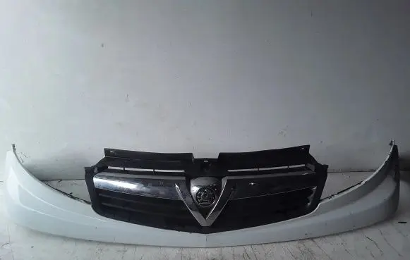 Opel Vivaro Front grill 623100248r