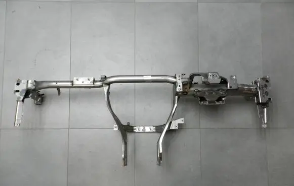 Volkswagen Eos Dashboard cross member/frame bar 