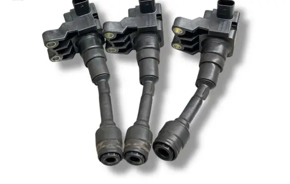 Ford Focus High voltage ignition coil CM5G12A366CB 4Y10 D5E1G