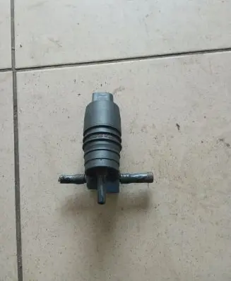 Volkswagen Crafter Windscreen/windshield washer pump
