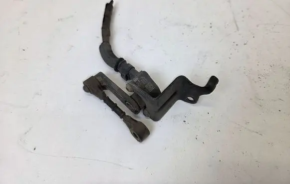 Jaguar F-Pace Front height sensor lever L8A2-3C279-AA