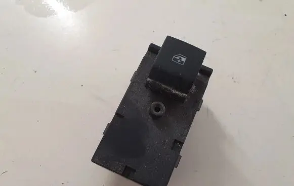 Opel Astra J Electric window control switch 13301888