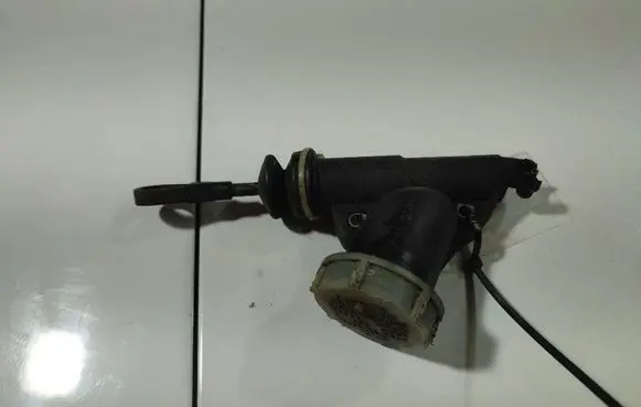 Rover 75 Clutch master cylinder 