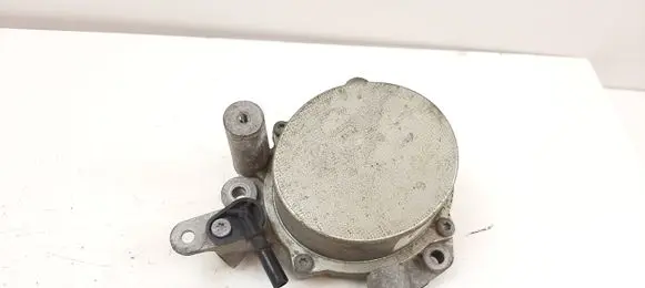 Peugeot 508 Vacuum pump 70213905 9673836180