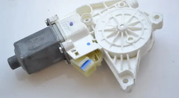 Mercedes-Benz ML W164 Front door window regulator motor 2518200742