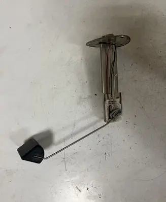 Peugeot 4007 Fuel level sensor 
