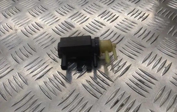 Mercedes-Benz E W212 Turbo solenoid valve A0091533128
