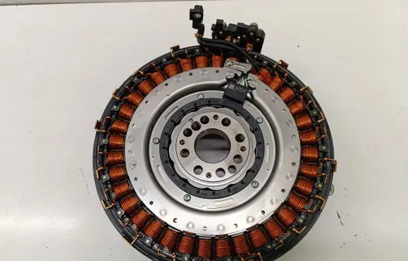 Mercedes-Benz GLE W167 Generator/alternator A2569060000