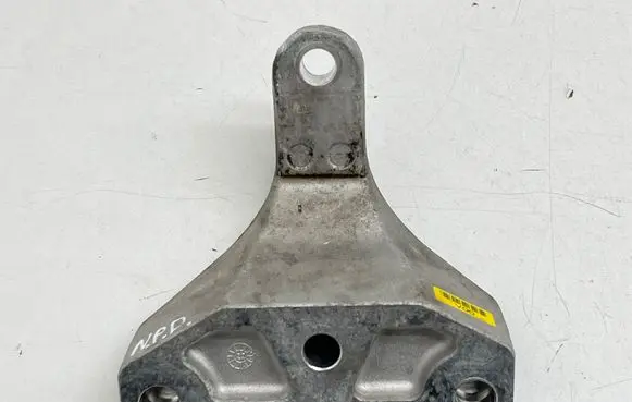 KIA Niro Engine mounting bracket 21950AO000